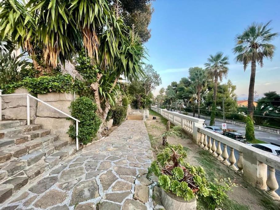 Suite Cavalieri Di Rodi 6 - Ospedaletti Exteriér fotografie